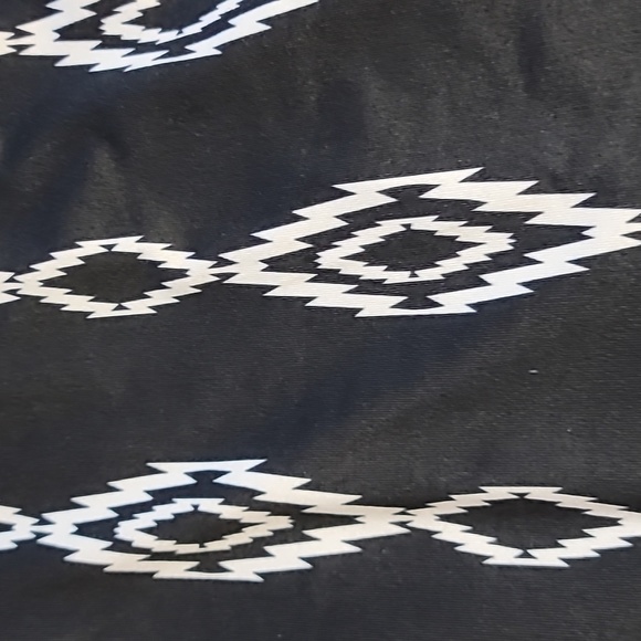 Black and White Patterned golf ⛳️ skirt by Segments Luxe in Medium. Skort. - Picture 2 of 6